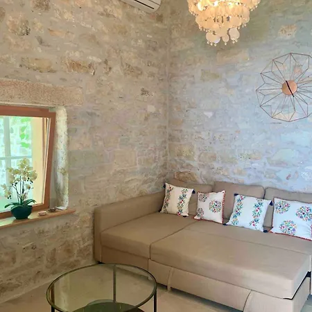 Charming Natural Stone House With Private Garden *