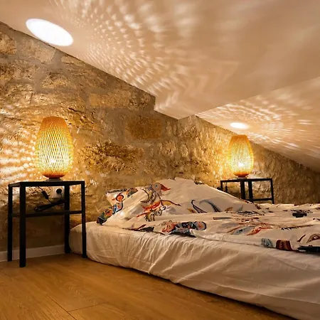 Charming Natural Stone House With Private Garden Σπίτι διακοπών